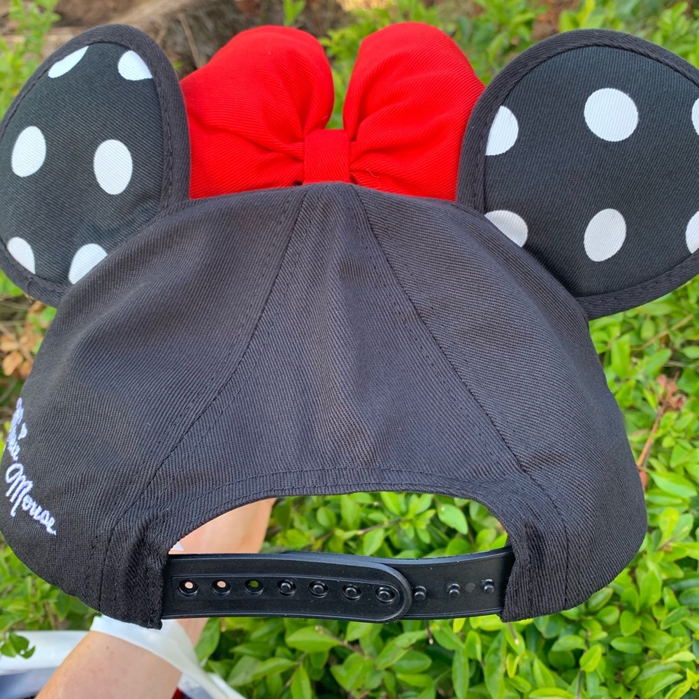 NWT Minnie Mouse Disney Ears Hat - Picture 4 of 5